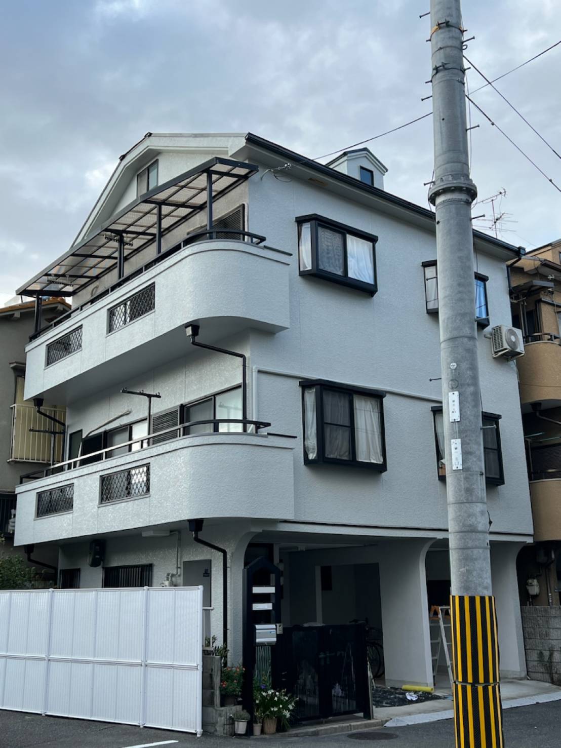 元の色を基調に、きれいに仕上がりました。